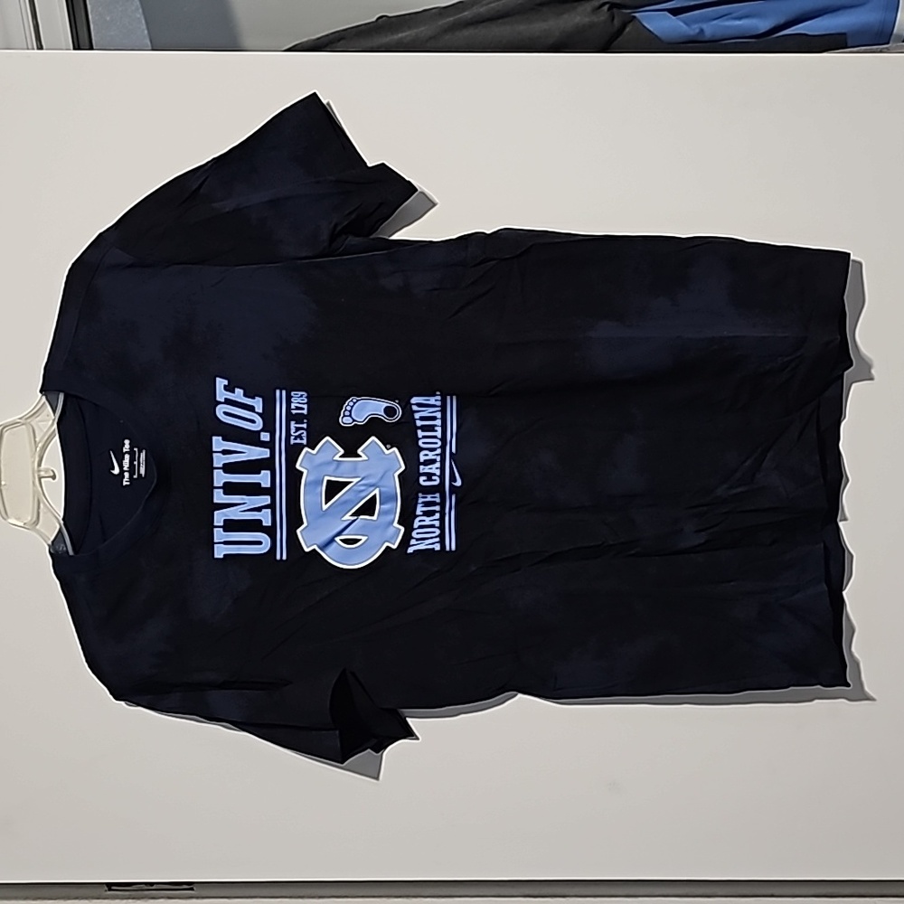 Nike New North Carolina Tarheels Blue Black Tee Shirt Sz M UNC